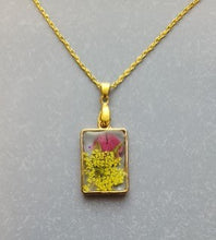 Load image into Gallery viewer, Pressed Flower Necklace for Nature Lover
