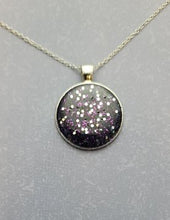 Load image into Gallery viewer, Heart and Circle Resin Necklaces
