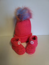 Load image into Gallery viewer, Baby Hat and Booties or Hat and Mittens
