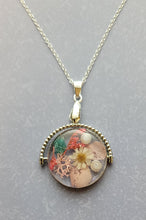 Load image into Gallery viewer, Pressed Flower Necklace for Nature Lover
