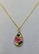 Load image into Gallery viewer, Pressed Flower Necklace for Nature Lover
