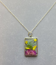 Load image into Gallery viewer, Pressed Flower Necklace for Nature Lover
