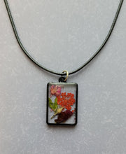 Load image into Gallery viewer, Pressed Flower Necklace for Nature Lover
