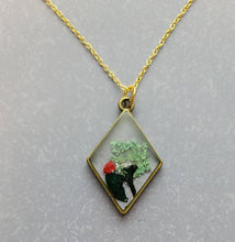 Load image into Gallery viewer, Pressed Flower Necklace for Nature Lover
