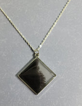 Load image into Gallery viewer, Resin Necklaces
