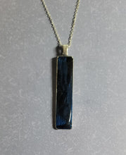 Load image into Gallery viewer, Resin Necklaces
